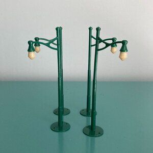 Vintage Miniatures Lamp Posts, set of 4 Plasticville